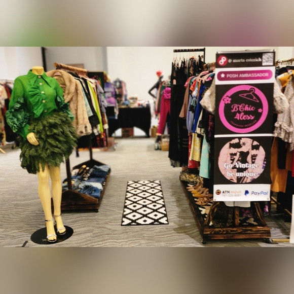 Meet the Posher - Picture 12 of 16